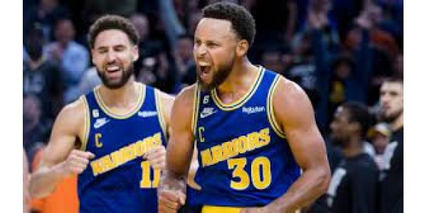 Golden State Warriorsi su pobijedili Houston Rocketse rezultatom 127-120